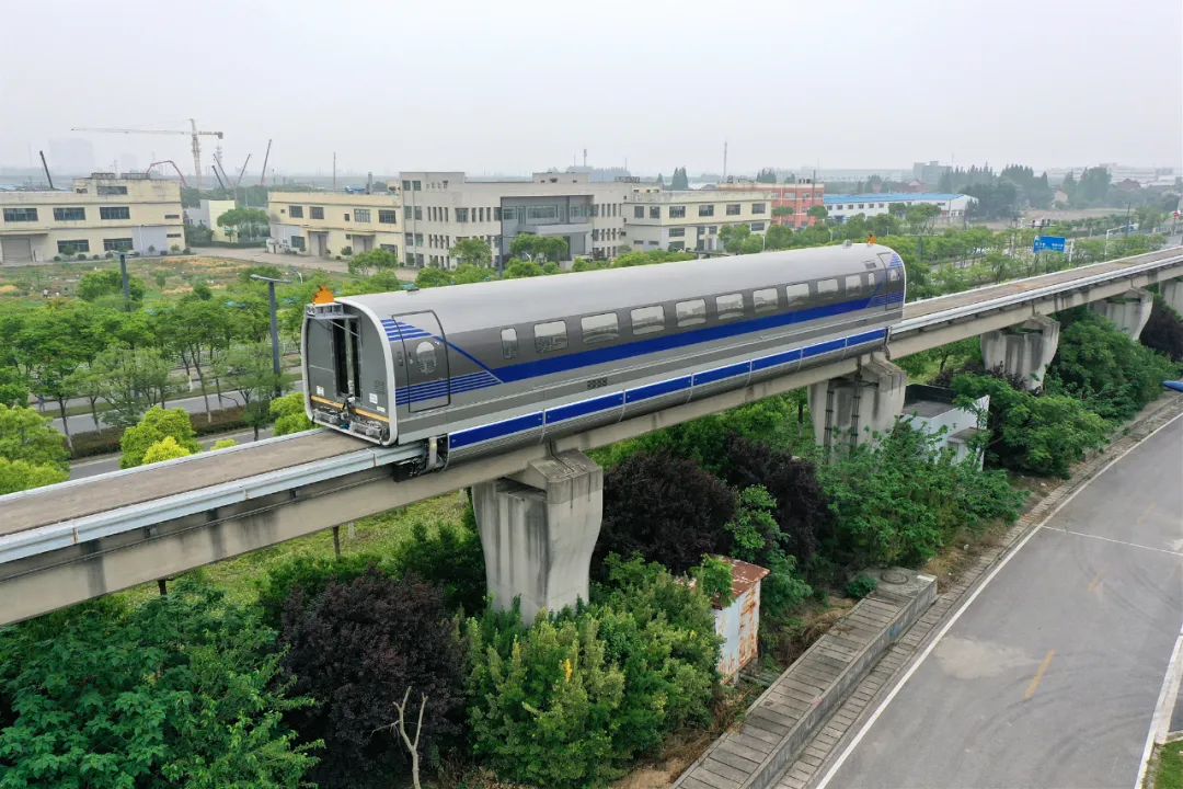 超級重磅！時速600公里高速磁浮試驗樣車成功試跑