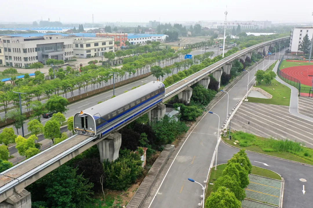 超級重磅！時速600公里高速磁浮試驗樣車成功試跑